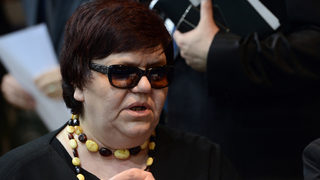 Ирена Кръстева нямала нищо общо със сина си и иска да бъде извадена от санкциите "Магнитски"