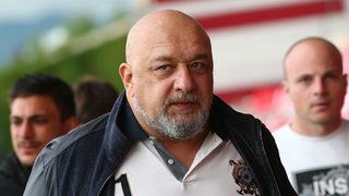 По следите на милионите: как се борят зависимостите сред младите с пари от хазарта