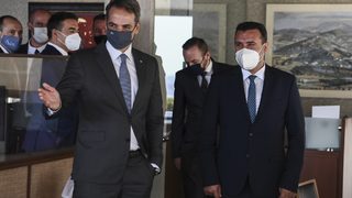 Туит на Заев замрази три гръцко-македонски споразумения