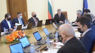 Служебното правителство освободи и последния наследен ръководител на разузнаването