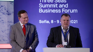 Американска компания купува половината от "Овергаз инк"