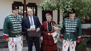 След изборите: Президентът: Отдавна няма никакво значение какво говори Борисов