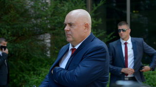 "Има данни за престъпления на главния прокурор" (докладът, внесен във Висшия съдебен съвет)