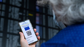 Последиците от фалшивите сертификати за ваксиниране срещу COVID-19