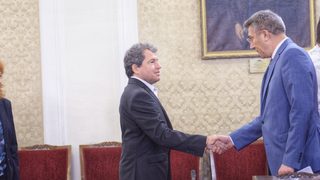 "Има такъв народ" не искала подкрепа от ДПС, ДПС не искала министри в кабинета