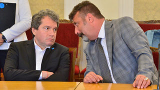 Тестът ДПС, смяна на Гешев, значението на детайлите: какви са възможностите за кабинет