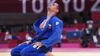 Джудистът Ивайло Иванов отпадна от Токио 2020 след оспорван двубой