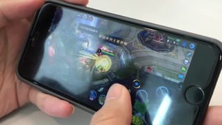 Още един борсов удар по китайския Tencent след обвинения, че създава "духовен опиум"