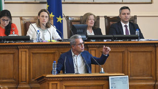 ГЕРБ и ДПС останаха сами в искането парламентът да търси предизборен натиск от Рашков