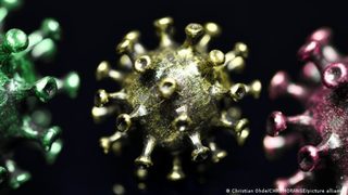 Ламбда мутацията: какво се знае за нея и помагат ли ваксините