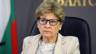 Комитова ще пита прокуратурата има ли право да плати на протестиращи пътни строители (обновена)