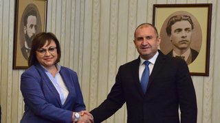 Политическото напрежение: Мандатът за правителство отиде в БСП (хронология)