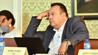 Цитат на деня: Защо да не бъде поканен градинарят на Росенец в парламента?