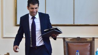 Всички говорят за политически проект на Кирил Петков: от какво зависи той