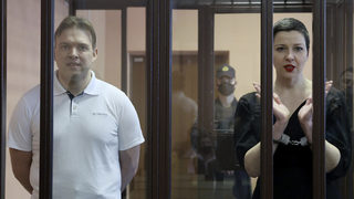 САЩ и ЕС поискаха Беларус да освободи двамата опозиционери, осъдени на над 10 г. затвор