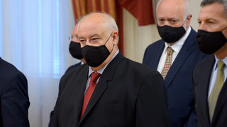 Правителството ограничи вноса <span class="highlight">на</span> боклука <span class="highlight">на</span> италианската мафия