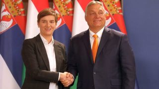 Сърбия и Унгария ще "възстановят Централна Европа" и ще "пазят Запада" от мигранти