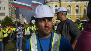 Пътните <span class="highlight">фирми</span> не приемат предложеното от депутатите решение за парите