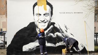 Навални влезе в списъка на най-влиятелните личности на "Тайм" заедно с Байдън и Барадар