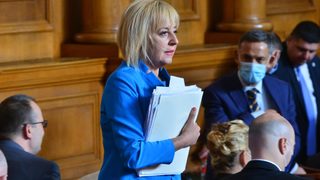 Политическото напрежение: Манолова е за следизборна коалиция с "Продължаваме промяната" и "Демократична България"(хронология)