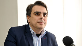 Политическото напрежение: "Продължаваме промяната" представя програмата си до 2 седмици
