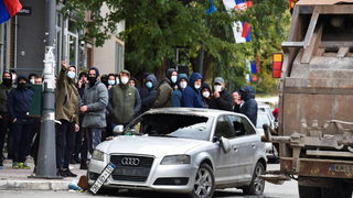 Сърбин е прострелян в Косово при сблъсъци заради операция срещу контрабандата