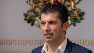 Кирил Петков отново поиска Конституционният съд да го изслуша за гражданството