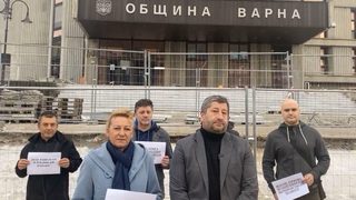"Демократична Бъглгария" осуети прилапването на Пловдивския панаир