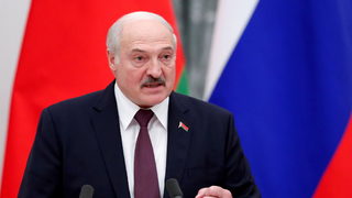 Франция обвини семейството на Лукашенко в трафик на мигранти