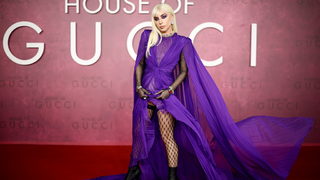 Снимка на деня: Лейди Гага в Gucci за премиерата на "Домът на Гучи"