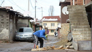 ГЕРБ отново печели ромския вот във "Факултета", ДПС в "Столипиново"