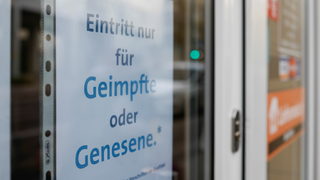 От сертификат до пълен локдаун - какви ограничения влизат в сила в Европа