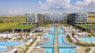 Пет неща, които не можете да правите в Wave Resort