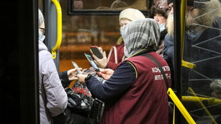 Водещи руски COVID болници поканиха известни антиваксъри в моргите