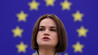 <span class="highlight">Цихановска</span> поиска ЕС да си стои на думата и да действа срещу Лукашенко