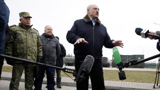 Лукашенко обяви Крим за руски и може да поиска от Путин ядрено оръжие