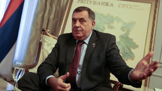 Босна се нуждае от внимание, за да се спаси от разпад