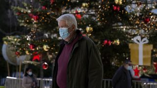 Коронавирусът по света: Бустерът може да се постави и след три месеца