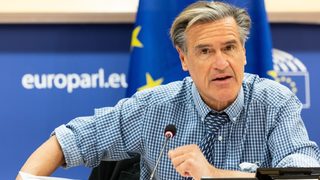 Лопес Агилар: Мигрантите имат същите основни права в ЕС като европейците