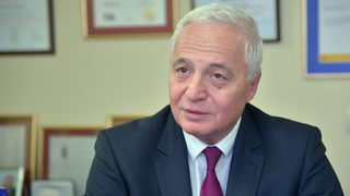 Пътната агенция и "Автомагистрали" са заобиколили закона с инхаус поръчките, установи Сметната палата