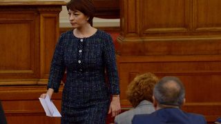 Парламентът наложи мораториум върху повишаването на цените на тока, парното и водата