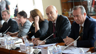 Енергийният регулатор започва проверки на сделките на новото ръководство на "Булгаргаз"
