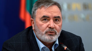Здравното министерство започва с 69 пункта с ваксини срещу COVID-19 за деца