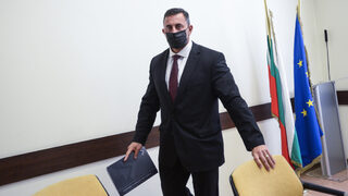 Приходната агенция ще проверява доходите на лизингополучатели на автомобили