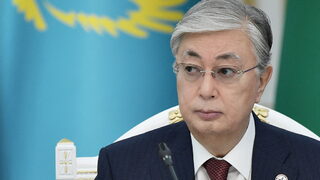 Президентът на Казахстан отстрани Нурсултан Назарбаев, изключени са интернет и телевизиите