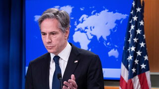 САЩ изключиха НАТО да се затвори за Украйна и заплашиха Русия с блокаж на "Северен поток 2"