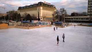 <span class="highlight">Ледена</span> <span class="highlight">пързалка</span> в Пловдив