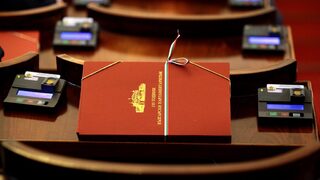 Промяната на закони през преходните разпоредби рецидивира