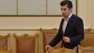 Макар и не безпроблемно, България се противопостави на атаките на Русия (обобщение)