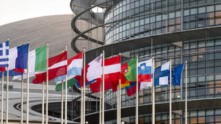 Само Европарламентът може да спре атома и газа да станат зелени, но ще го направи ли?